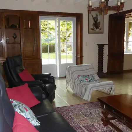 De Charme Aux Portes Du Gers Casa de Férias